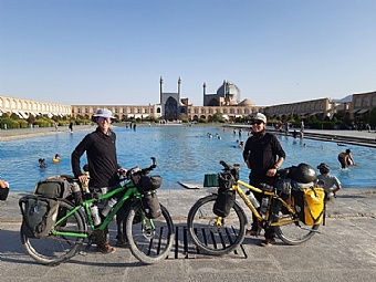 Mit dem Fahrrad von Kapstadt nach Wien -  Roaming Pedals