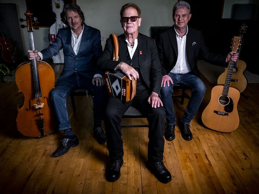 Oysterband`s JOHN JONES Trio © Weltenklang