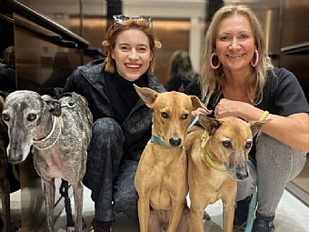 Angelika Niedetzky & Lisa-Lena Tritscher - DOGS